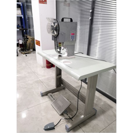 Oczkarka elektrzyczna do banerów