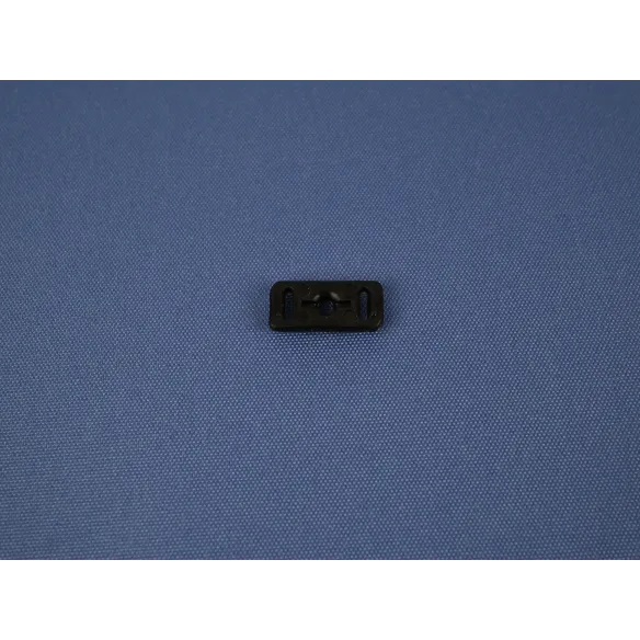 Przelotka sznurka żaluzji plisowanych.