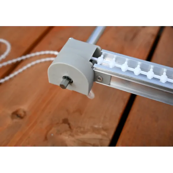 Control mechanism for horizontal Roman blinds Sky