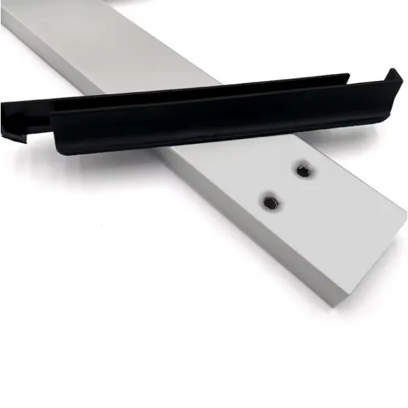 Prowadnice 114 cm do żaluzji szklanych ogrodowych- srebrny