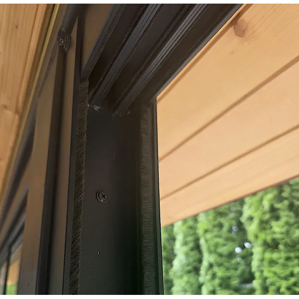 Ścianki przesuwne ze szkła - zabudowa tarasu