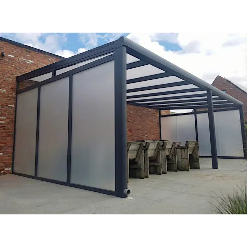 Polycarbonate Side Wall – Modern Enclosure for Verandas, Gazebos, and Pergolas